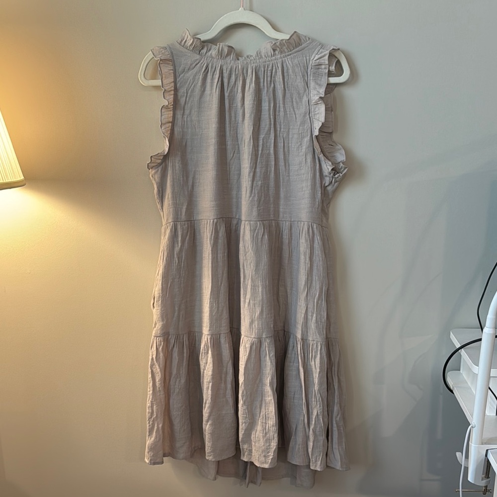 Light Gray Sleeveless Dress